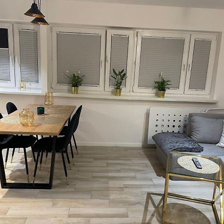 Brzostek Apartment Warszawa Zewnętrze zdjęcie