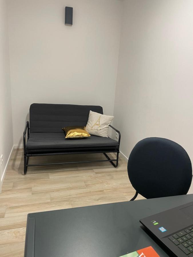 Brzostek Apartment Warszawa Zewnętrze zdjęcie