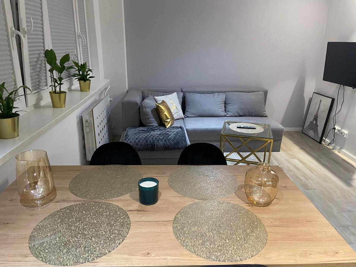 Brzostek Apartment Warszawa Zewnętrze zdjęcie